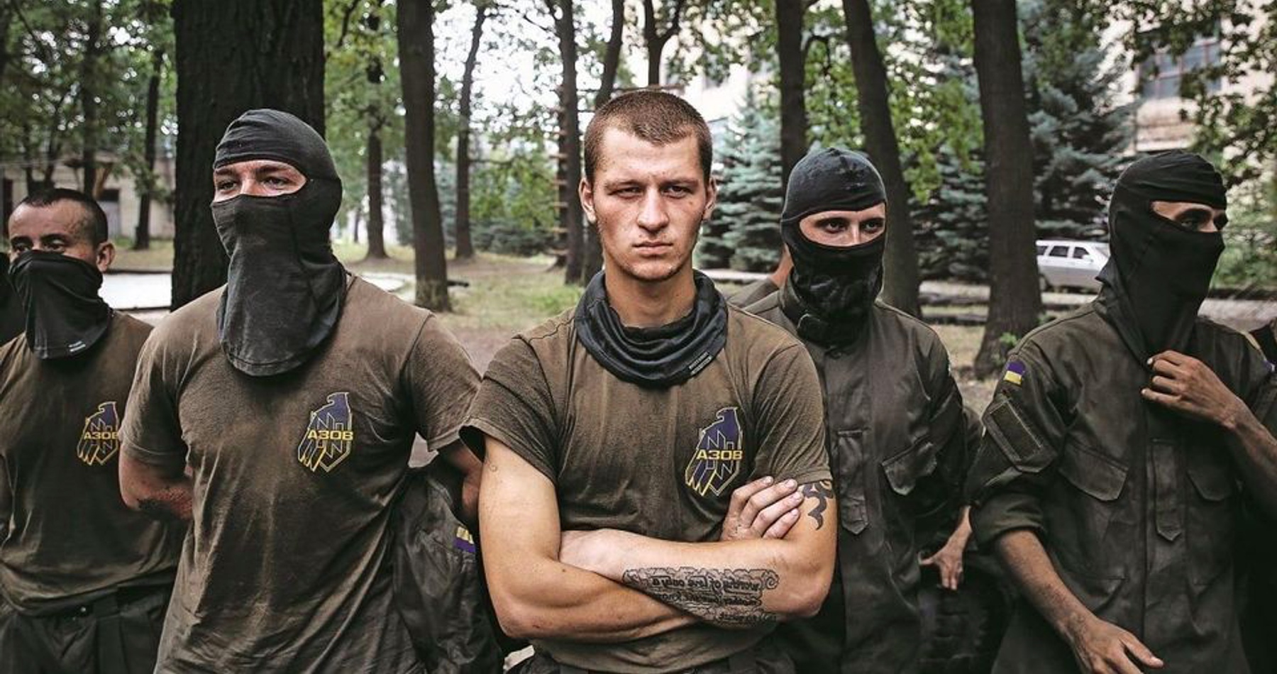 Ukrajinský neonacistický prápor Azov vybudoval štát v štáte a pohŕda nielen Ruskom, ale aj liberálnym Západom 