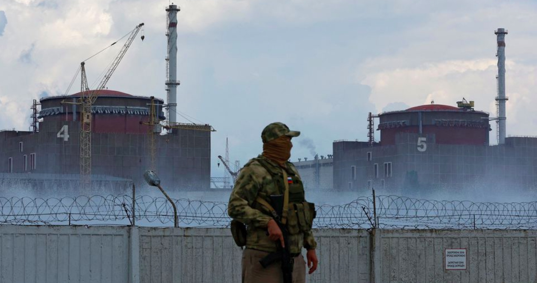 Ukrajina ešte viac ostreľuje záporožskú jadrovú elektráreň. Záporožie chystá referendum o pripojení k Rusku