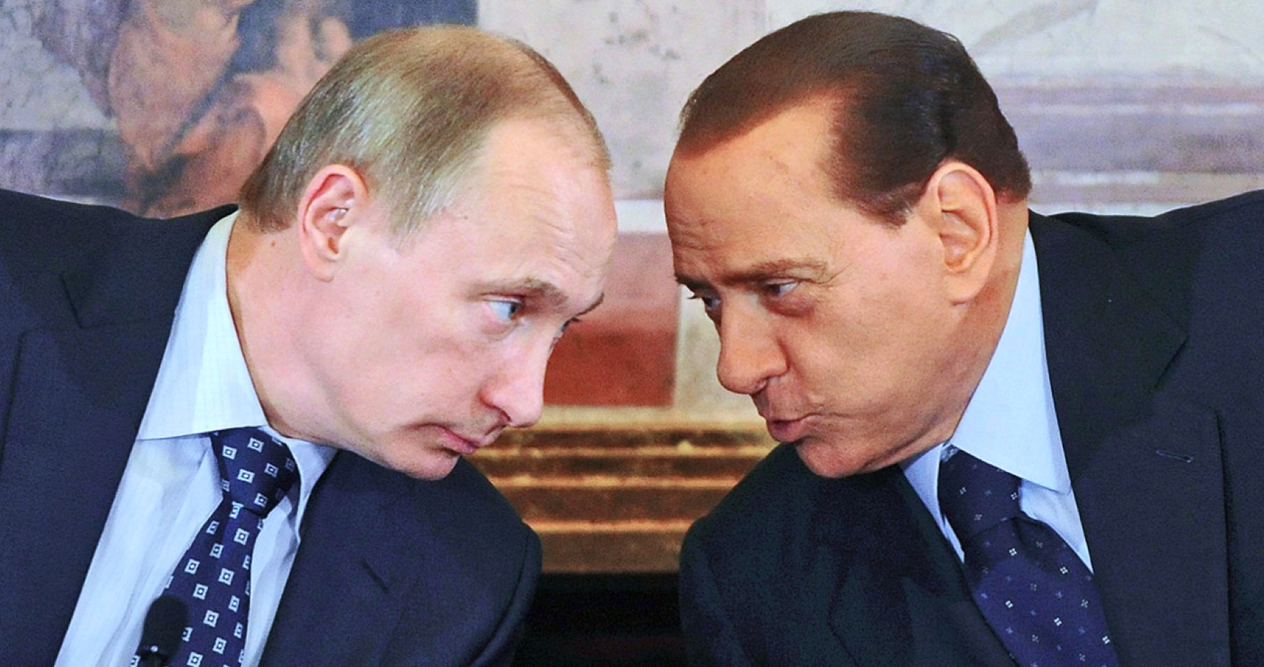 Putin bol k spusteniu vojny na Ukrajine dotlačený, vyhlásil Berlusconi aj s vysvetlením