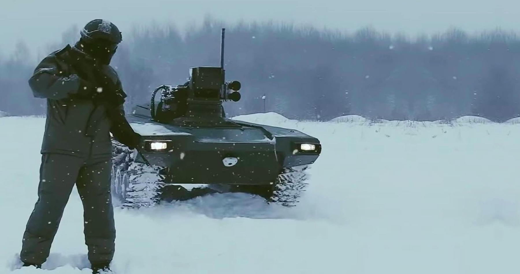 VIDEO: Rusko chce proti tankům Abrams nasadit robotické tanky. Šoková verze robota Marker, který vstoupí do zóny speciálních operací na Donbasu v únoru, bude schopna automaticky detekovat a zasáhnout ukrajinské vybavení, včetně amerických tanků Abrams a německých tanků Leopard