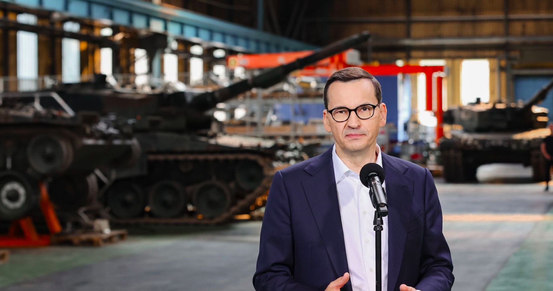 Poľsko zastavilo dodávky svojich zbraní Ukrajine, oznámil premiér Morawiecki