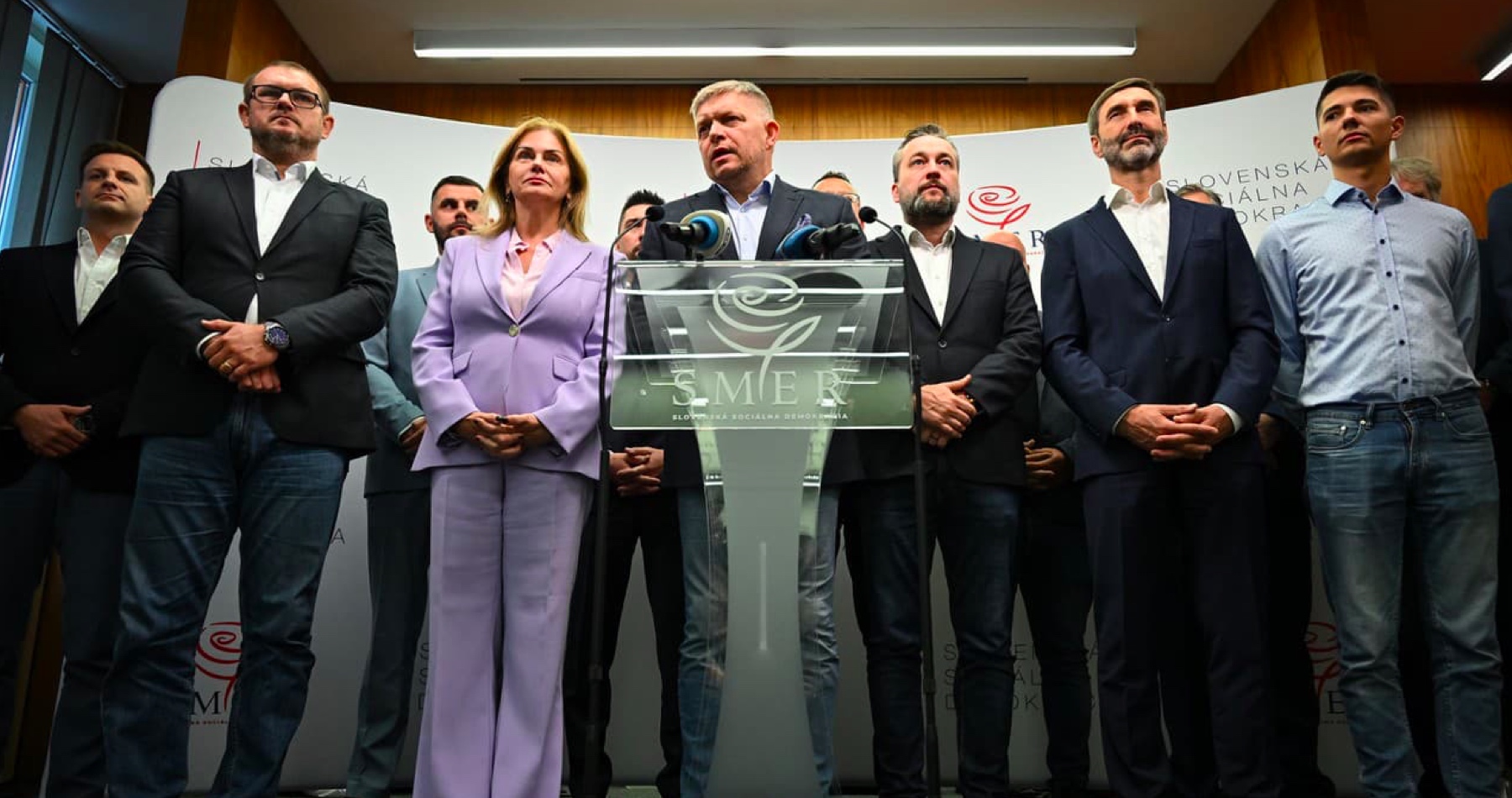 VIDEO: Smer-SD nevidí dôvod na rokovania o zostavení novej vlády, pokiaľ jeho predseda nedostane od Čaputovej poverenie. Fico označil za prioritu upokojiť rozoštvanú a traumatizovanú spoločnosť. V prípade účasti vo vláde avizoval okamžité personálne zmeny v polícii aj na Lipšicovej prokuratúre