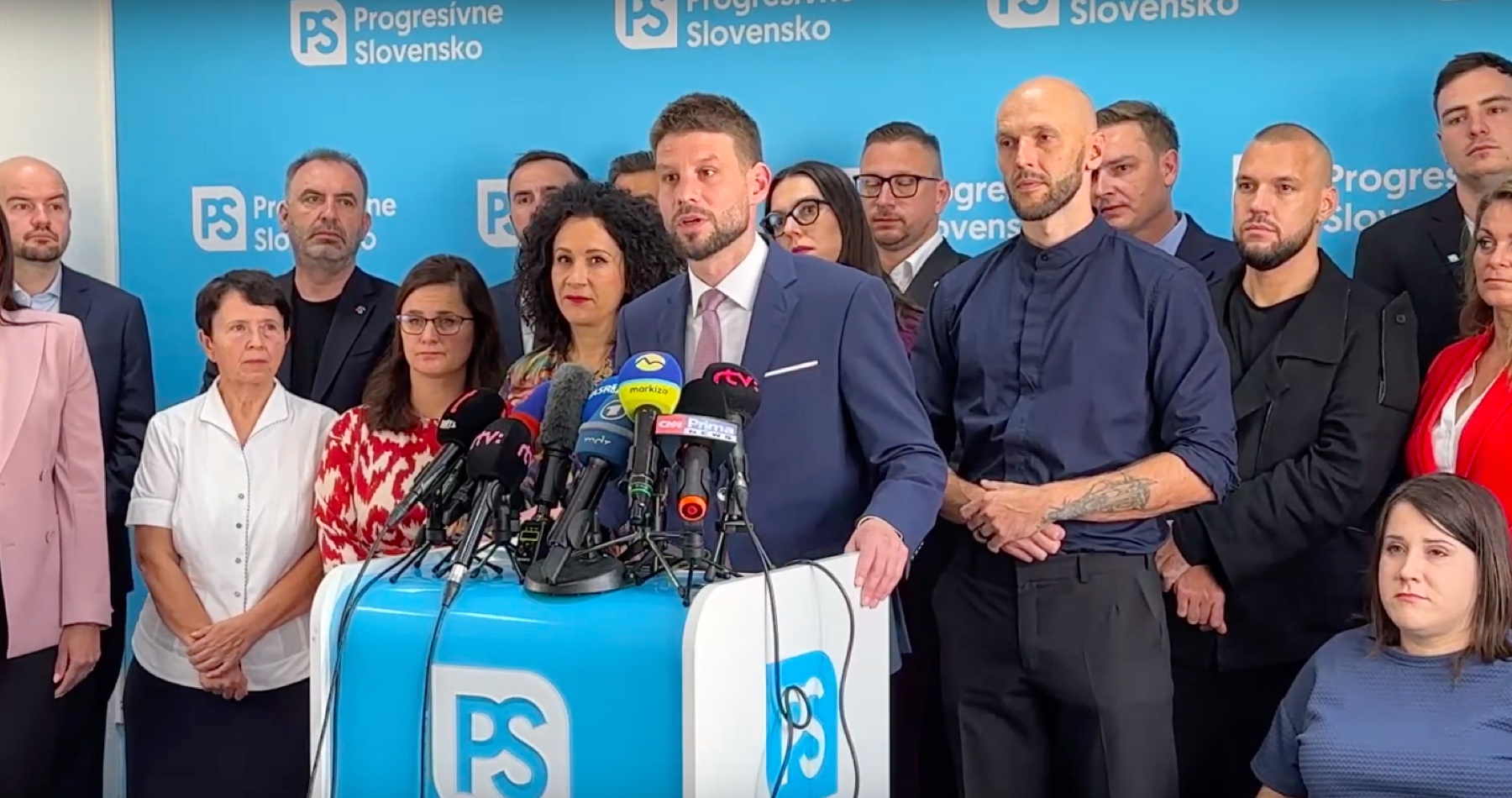 VIDEO: Sorosovo Progresívne Slovensko chce zo všetkých síl spraviť všetko pre to, aby Ficov Smer nezložil vládu. Vodca extrémistov z PS Šimečka vyhlásil, že Pellegriniho Hlas teraz stojí pred civilizačnou voľbou