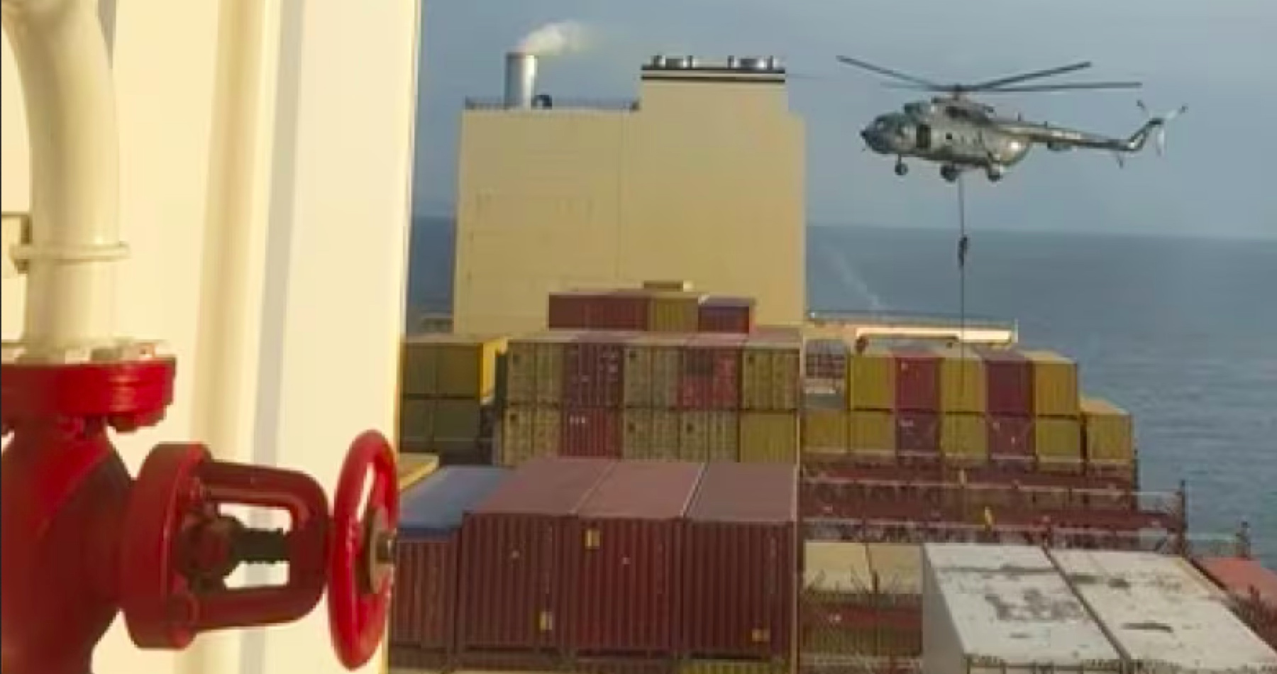 VIDEO: Irán sa v blízkosti Hormuzského prielivu zmocnil nákladnej lode spojenej s Izraelom