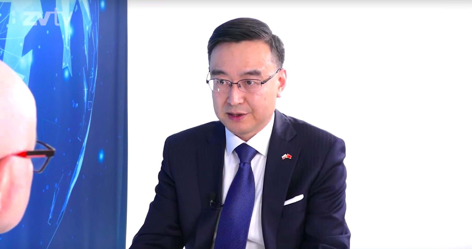 VIDEO: Čínsky veľvyslanec na Slovensku o raste čínskej ekonomiky aj o perspektívach rozvoja vzťahov medzi Čínou a Slovenskom