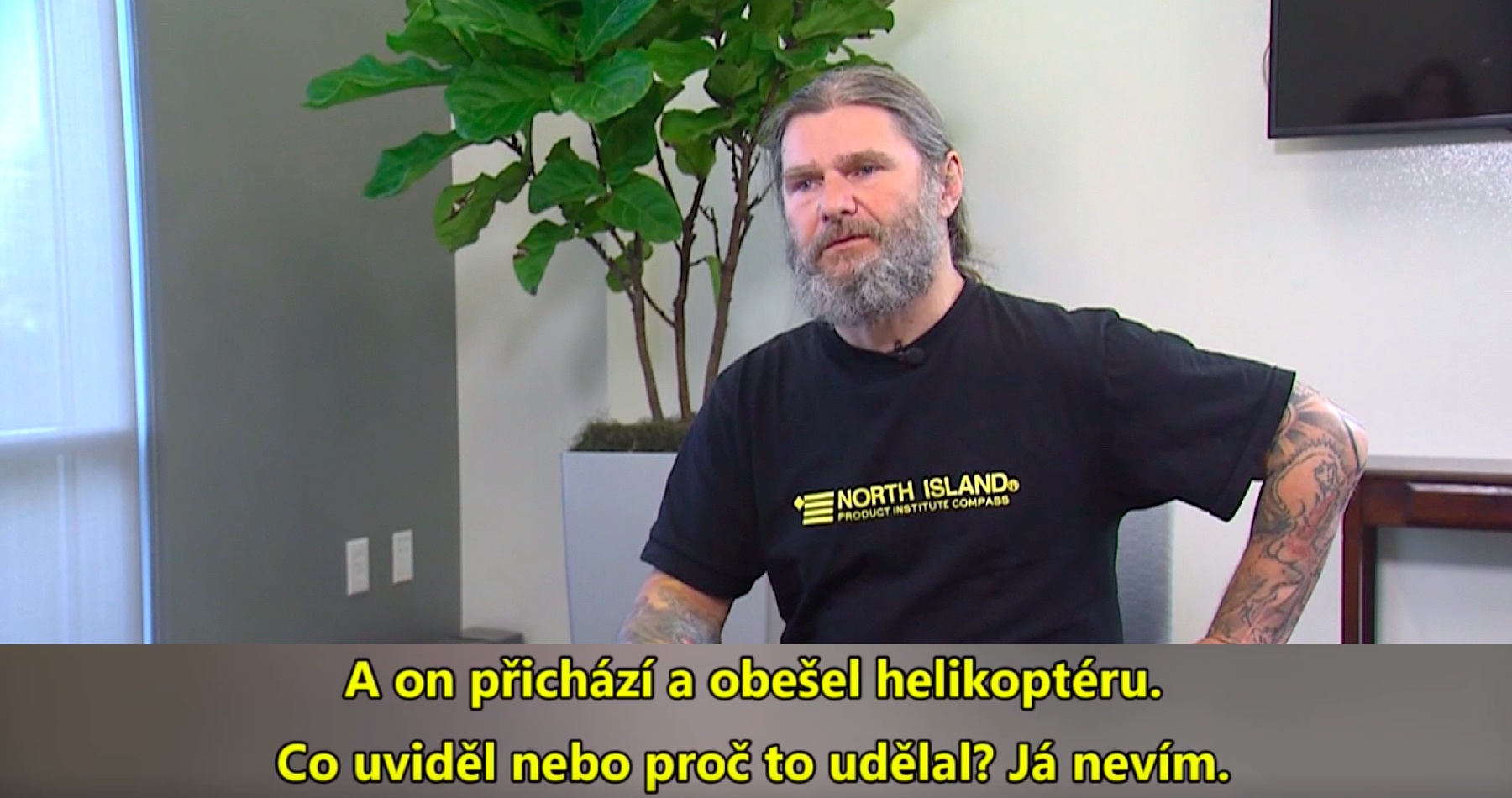 VIDEO: Jediný přeživší z Kellnerova zříceného vrtulníku na Aljašce David Horváth po 3 letech promluvil, co se dělo po pádu helikoptéry. Miliardář Petr Kellner chodil okolo trosek stroje, potom někam odešel a dispečink podivně prodlužoval přivolání pomoci po dobu 8 hodin