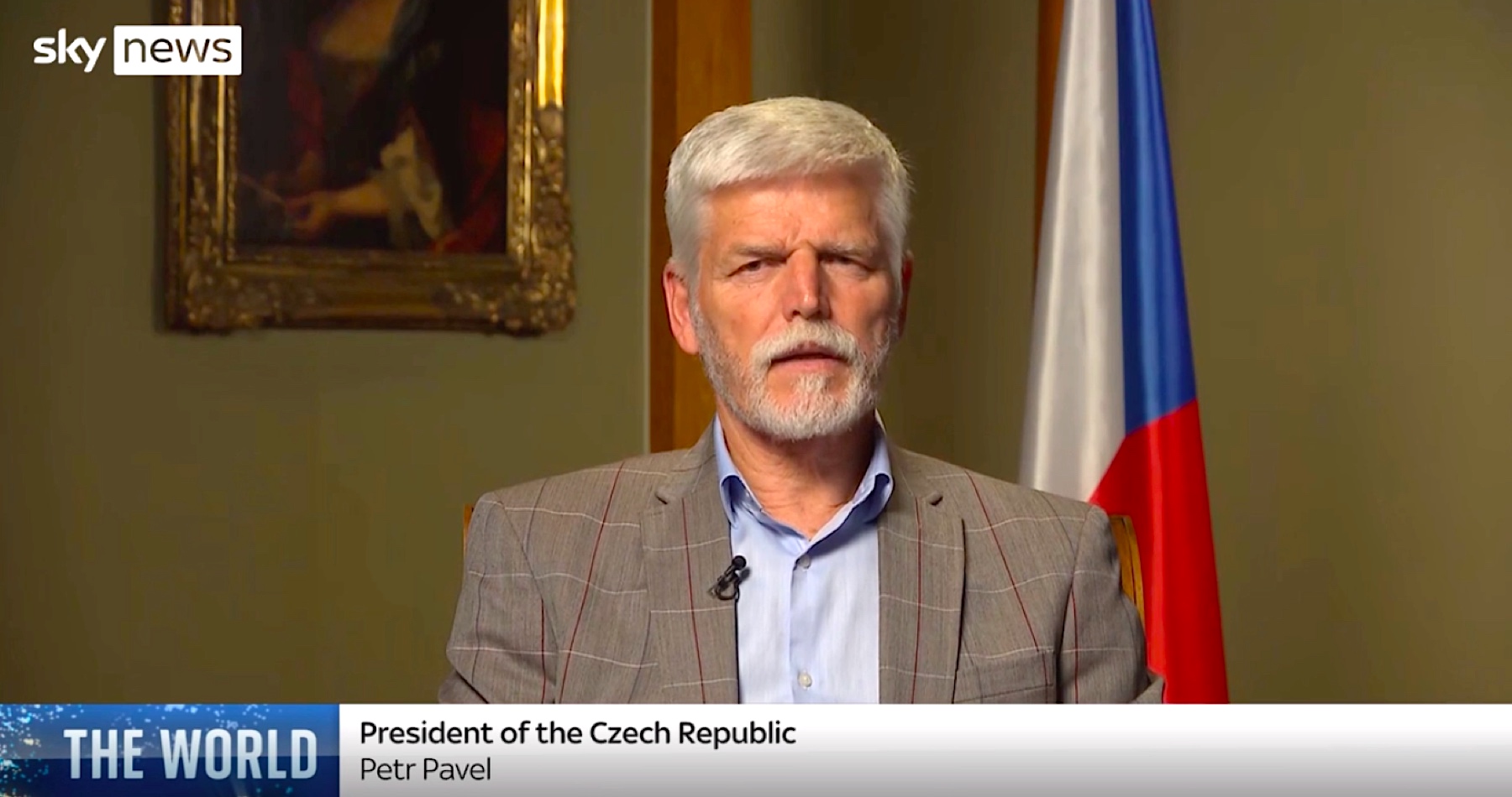 VIDEO: „Rusko sa okupovaných území nevzdá,“ priznal český prezident Pavel.  „Nemôžeme bojovať za Ukrajinu na Ukrajine, lebo to by okamžite znamenalo priamy konflikt medzi NATO s Ruskom,“ dodal s tým, že konflikt na Ukrajine je potrebné zastaviť a potom bude nutné začať vyjednávať