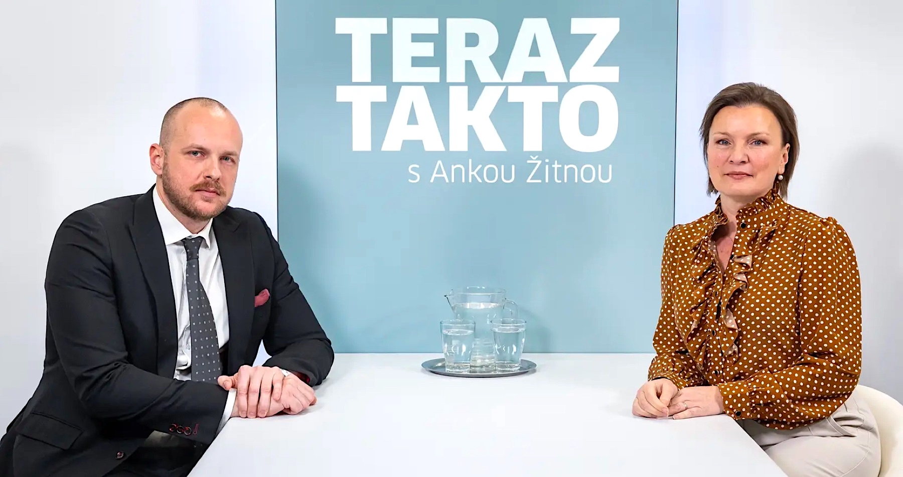 VIDEO: Advokát Pavol Gavora o tom, či päť rokov natvrdo pre policajta Jána Kaľavského je pomstou za jeho svedectvo proti čurillovcom, o tom, prečo sa o tohto bývalého šéfa bratislavskej operatívy NAKA a s tým súvisiace záležitosti zaujíma všadeprítomný advokát Peter Kubina, ale aj o tom, koho môže ohroziť jeho výpoveď