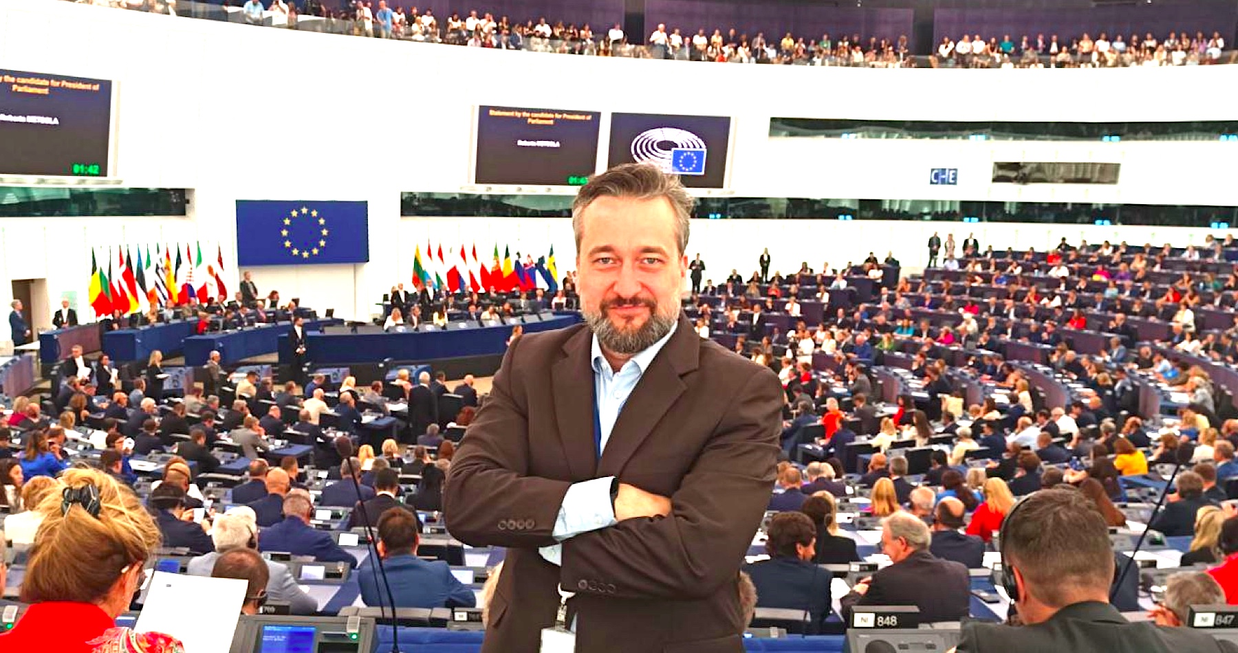 „Svet potrebuje Norimberské repete!“, vyhlásil europoslanec Blaha s tým, že Zelenského by mali po jeho teroristických vyhrážkach lídrom slobodného sveta okamžite zatknúť a postaviť pred súd a rovnako by mali skončiť aj Leyenová, Kallasová, Čaputová, Šimečka a ďalší kolaboranti nacistického diktátora v Kyjeve. Na adresu bratislavskej progresívno-liberálnej kaviarne vyhlásil, že jej doménou je kultúrne buranstvo, pokrytectvo a schvaľovanie terorizmu