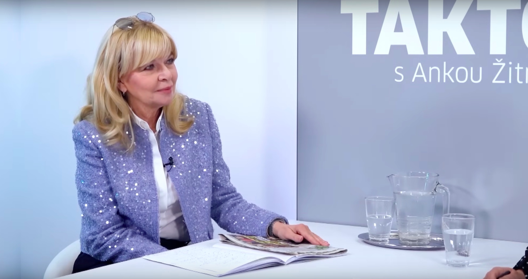 VIDEO: „Činohra SND robí politický aktivizmus, je čas osamostatniť ju,“ tvrdí šéfka Slovenského národného divadla Zuzana Ťapáková v rozhovore o vystúpení svetoznámej ruskej opernej divy Anny Netrebko v SND, o jej nezmyselnej spolitizovanej kritike, o náladách v zákulisí počas jej koncertu, ale aj o aktuálnom dianí na prvej slovenskej scéne