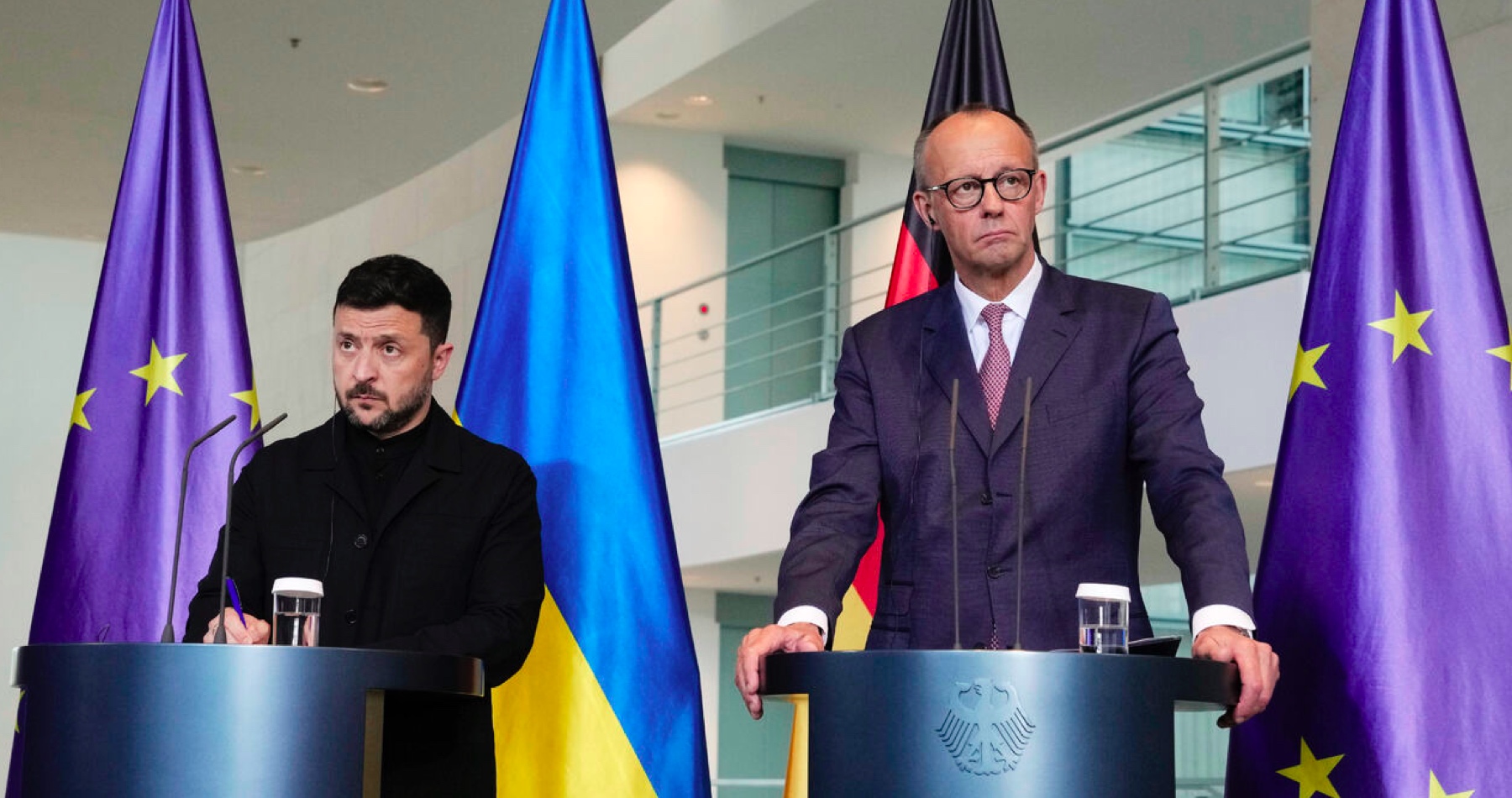 VIDEO: Zelenskyj  po rokovaní s nemeckým kancelárom Merzom navrhol trojstranné stretnutie s prezidentom USA Donaldom Trumpom a ruským prezidentom Vladimirom Putinom s cieľom pokročiť v mierových rokovaniach