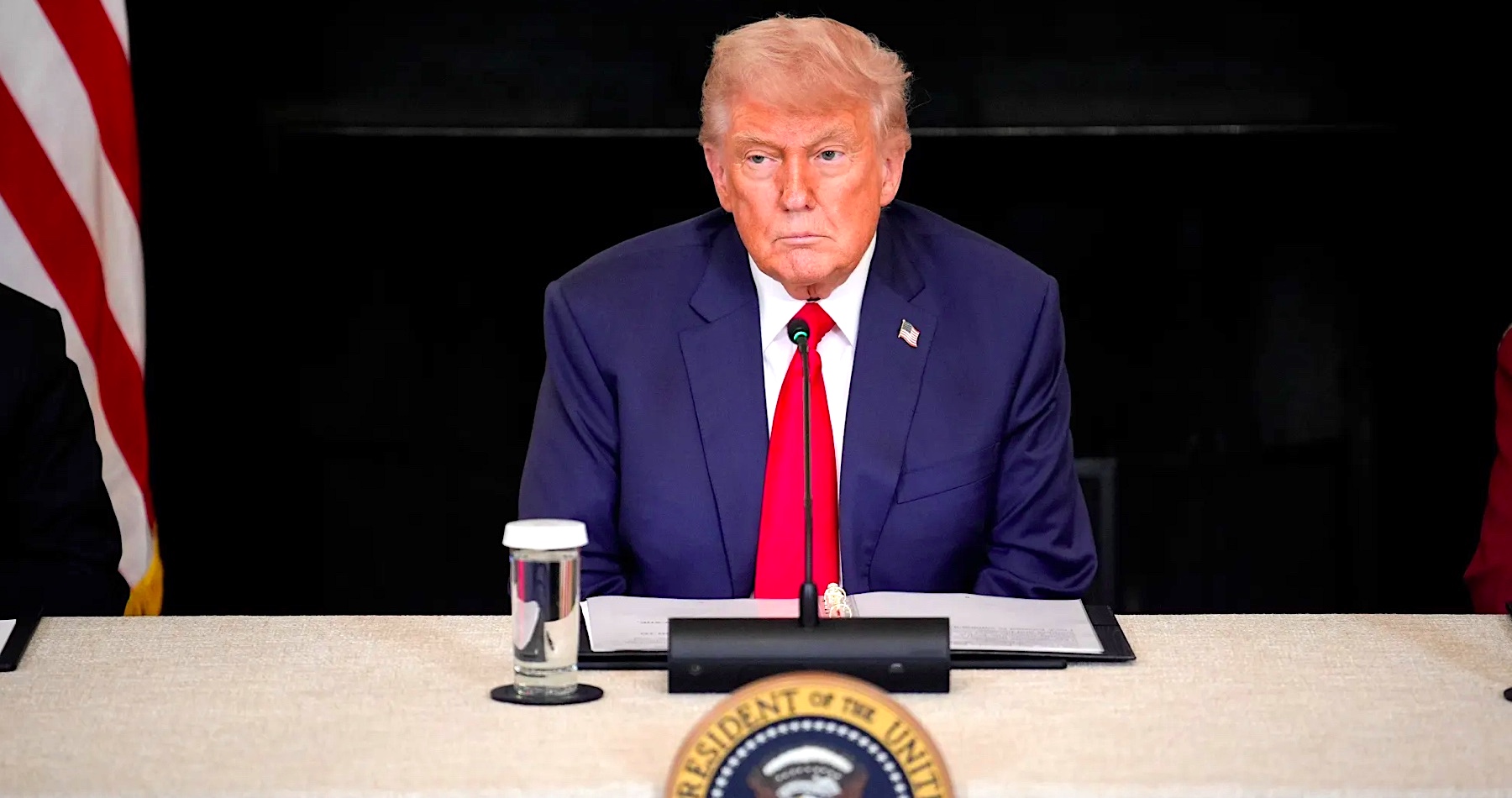 VIDEO: Prezident USA Donald Trump v snahe potlačiť farebnú revolúciu povolil vyslanie ďalších 2000 príslušníkov Národnej gardy do Los Angeles 