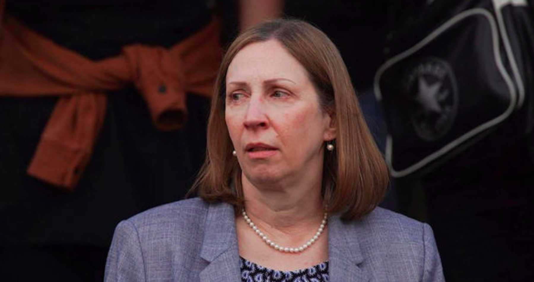Veľvyslankyňa USA v službách Deep state a vojnových štváčov Lynne Tracyová na sviatok Deň Ruska skončila svoju (anti)diplomatickú misiu v Moskve. Šéf diplomacie USA Marco Rubio medzitým pri tejto príležitosti vyjadril  podporu ruskému národu a zároveň potvrdil záujem konštruktívne spolupracovať s Ruskou federáciou na dosiahnutí trvalého mieru medzi Ruskom a Ukrajinou
