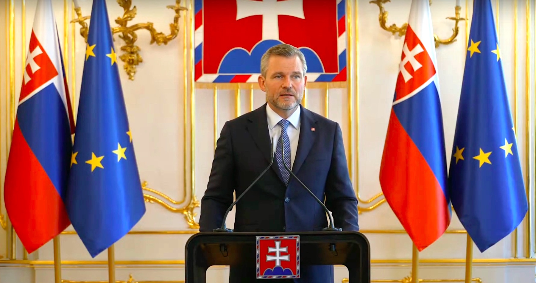 VIDEO: „Neutralita by bola xnásobne drahšia ako členstvo v NATO,“ vyhlásil prezident Pellegrini v reakcii na úvahy premiéra Fica, podľa ktorého by Slovensku v týchto časoch svedčala neutralita. Referendum o vystúpení zo Severoatlantickej aliancie by však hlava štátu vypísala, ak by bol dostatočný počet podpisov a otázka by bola formulovaná správne