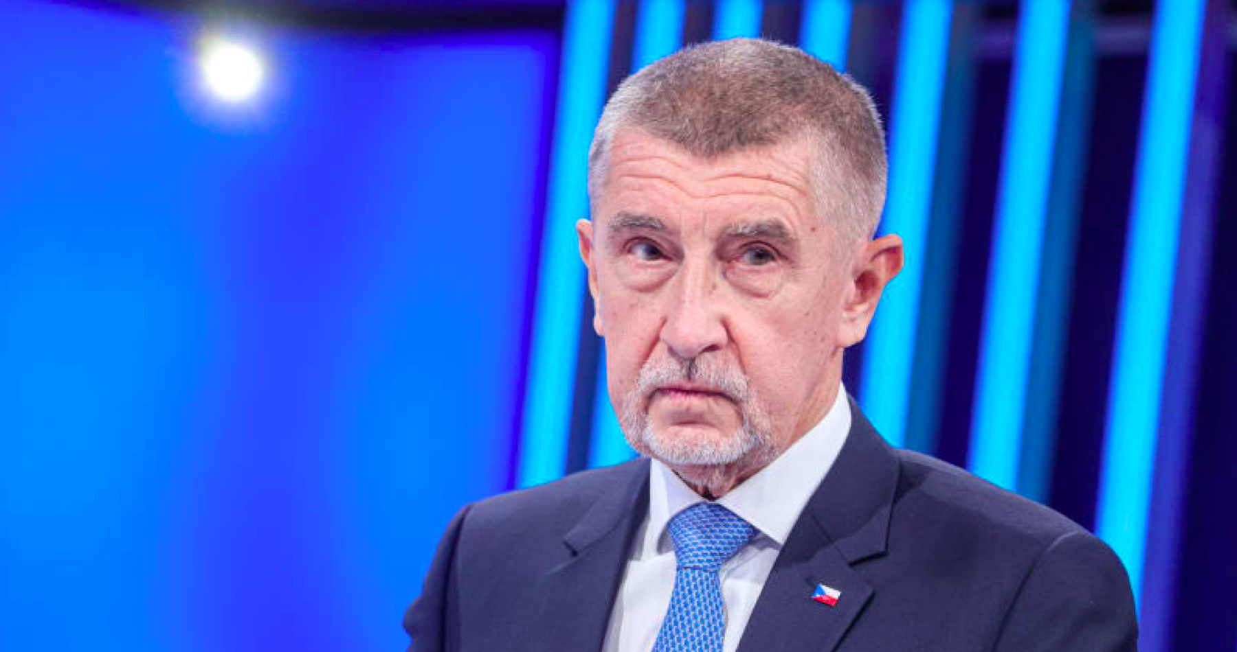 Andrej Babiš, v prípade, že sa na jeseň stane českým premiérom, plánuje zrušiť iniciatívu na dodávanie veľkokalibrovej munície na Ukrajinu a spochybňuje aj zvyšovanie zbrojných výdavkov štátov NATO