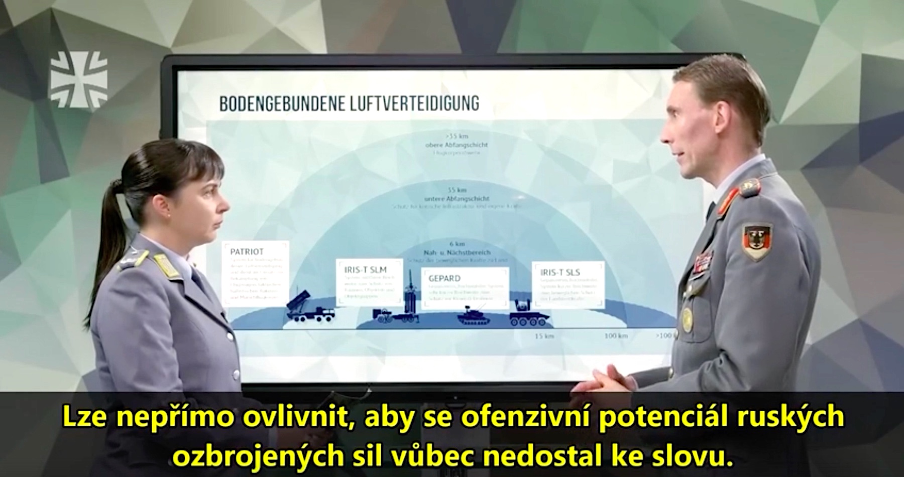 VIDEO: Šéf plánovacího a velitelského štábu německého ministerstva obrany generál Christian Freuding vyzval k úderům proti ruským letištím německými raketami, jejichž dodávku oznámil před pár dny