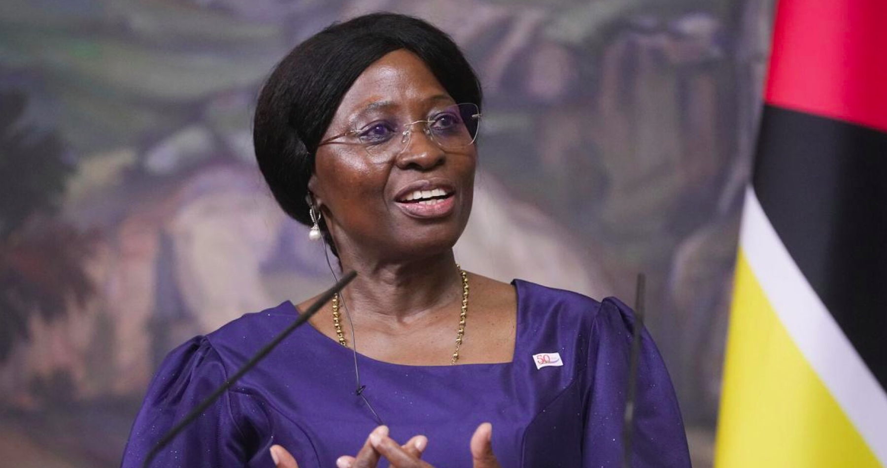 Západ musí vrátiť Afrike všetko, čo jej ukradol, vyhlásila mozambická ministerka zahraničných vecí Maria Manuela Lucasová