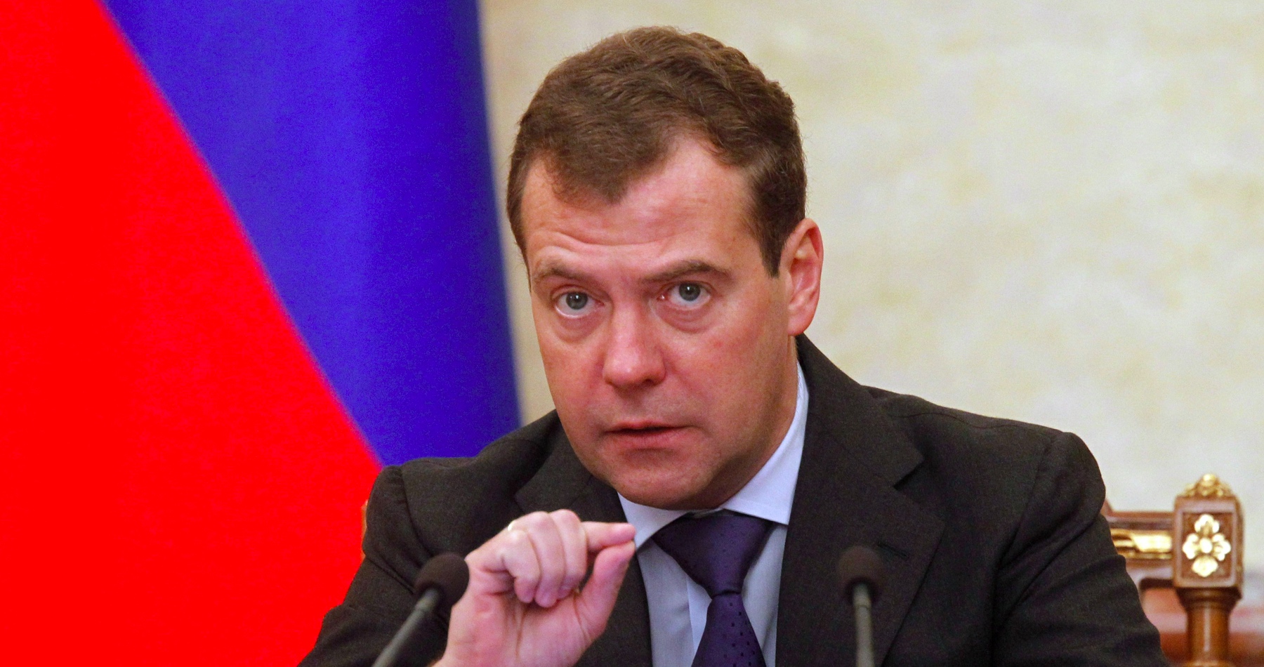 „Nervozita a strach“. Takto charakterizoval ruský exprezident Dmitrij Medvedev podráždenú reakciu Donalda Trumpa na jeho vyhlásenie