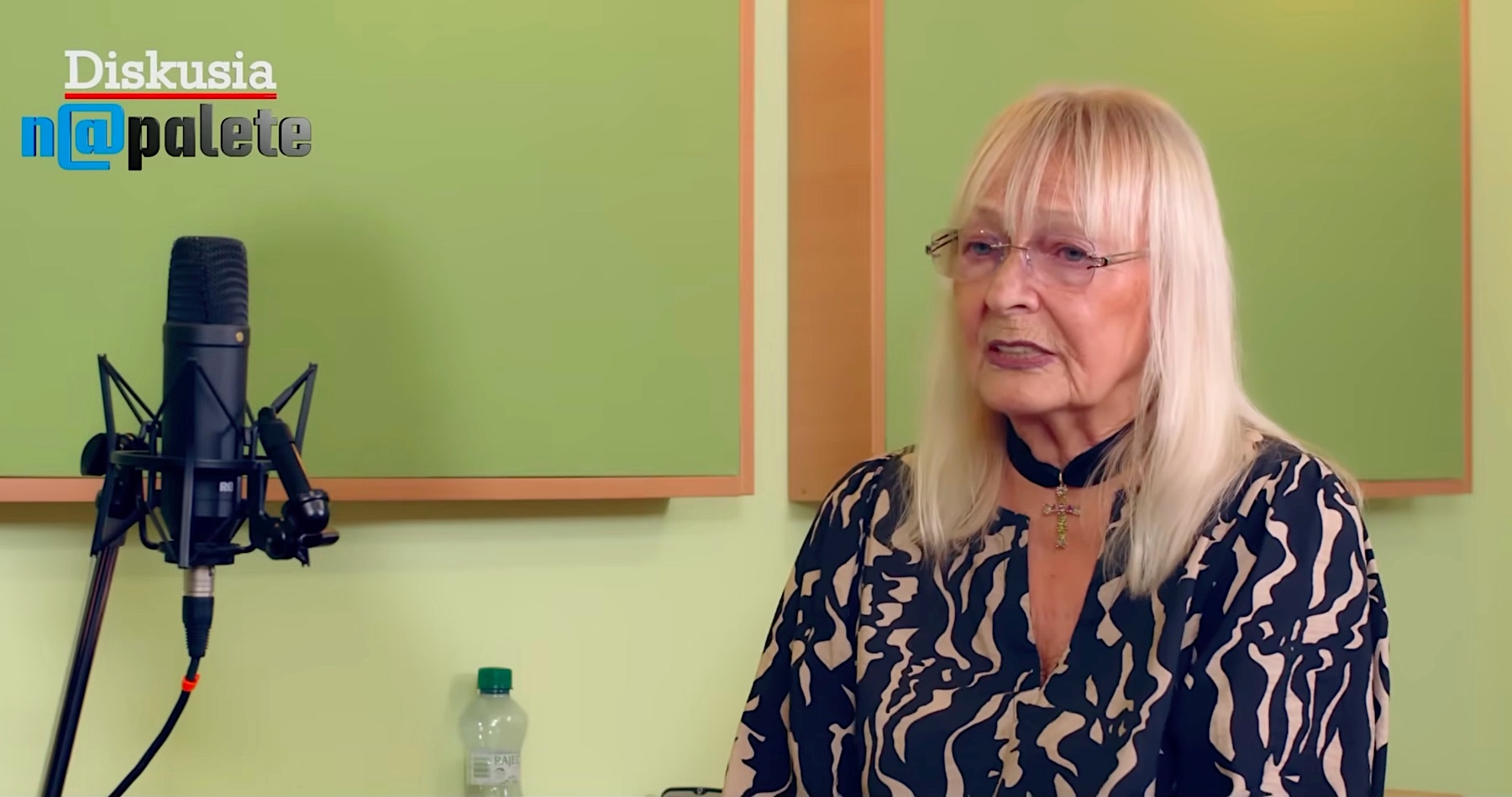 VIDEO: Dlhoročná novinárka a publicistka Eva Zelenayová o Sorosovej progresívno-liberálnej demokracii, ktorá je zameraná na rozvrat spoločnosti a rodiny, deštruktívnom vplyve tejto ideológie na všetky oblasti nášho života, dôležitosti rozvíjania duchovného rozmeru u ľudí, korporátnych médiách, ich propagande a podprahovom pôsobení na občanov, predvolebných sľuboch potrestať vinníkov neprávostí z rokov 2020 - 2023, boji s Deep state, hrozbe vlády progresívcov & spol., ale aj o pozitívnej budúcnosti Slovenska,  ak bude pri moci vláda presadzujúca národno-štátne záujmy