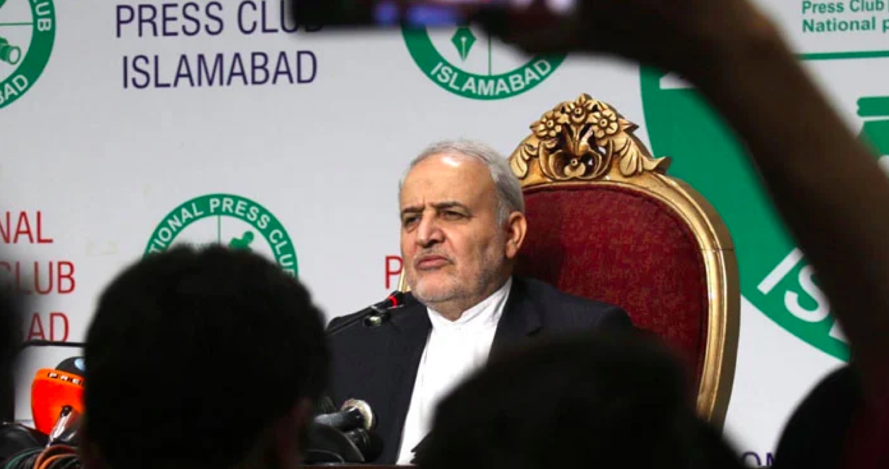 „Produktívne snahy Pakistanu o ukončenie vojny v Iráne sa blížia ku kritickej fáze,“ vyhlásil  iránsky veľvyslanec v Islamabáde pred vypršaním Trumpovho ultimáta