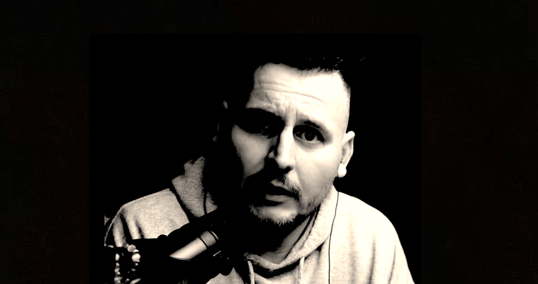 Zoznam osôb, ktoré by Daniel Bombic po prepustení z väzby nemal kritizovať a register ľudí, ktoré smie kritizovať oplzlo a vulgárne ako popradský kriedový progresívno-liberálny študentský aktivista Michalo “Muro” Murár