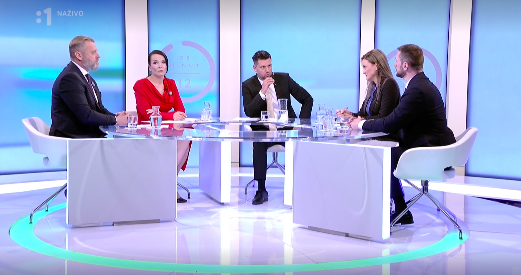 VIDEO: Europoslankyňa Judita Laššáková vyškolila poslanca Juraja Krúpu o tom, ako funguje Zmluva o fungovaní EÚ, a pripomenula mu, že každý členský štát eurobloku si môže vybrať sám, akú energiu bude dovážať