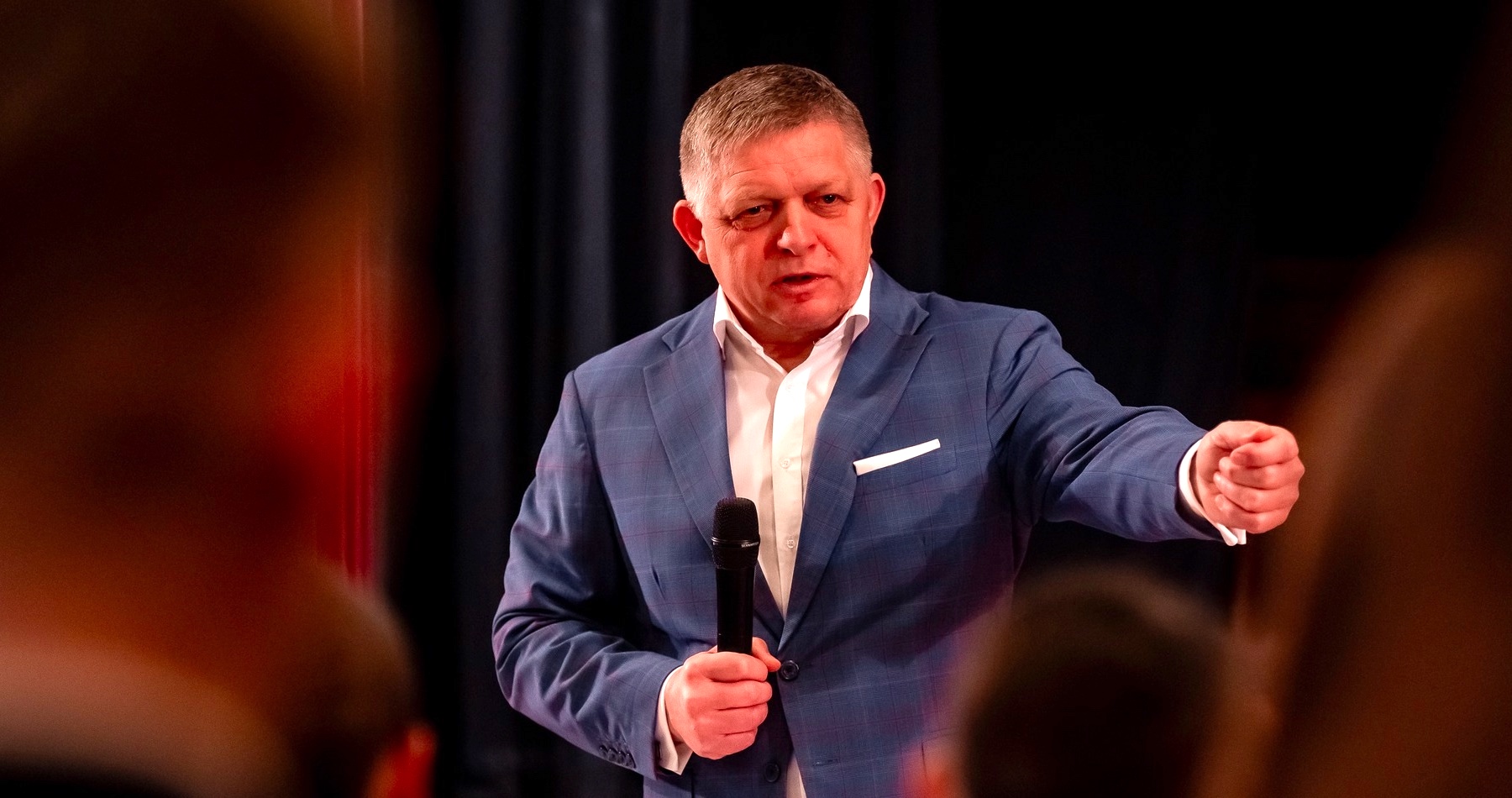 VIDEO: Premiér Robert Fico o vražednom americkom komande vo Venezuele, o vojne na Ukrajine, v Iráne a v Pásme Gazy. Vyjadril sa aj k rozpadajúcemu sa svetovému poriadku, v ktorom si USA a Izrael robia, čo chcú, k voľbám v Maďarsku, situácii v EÚ a k jej ekonomickej výkonnosti a konkurencieschopnosti