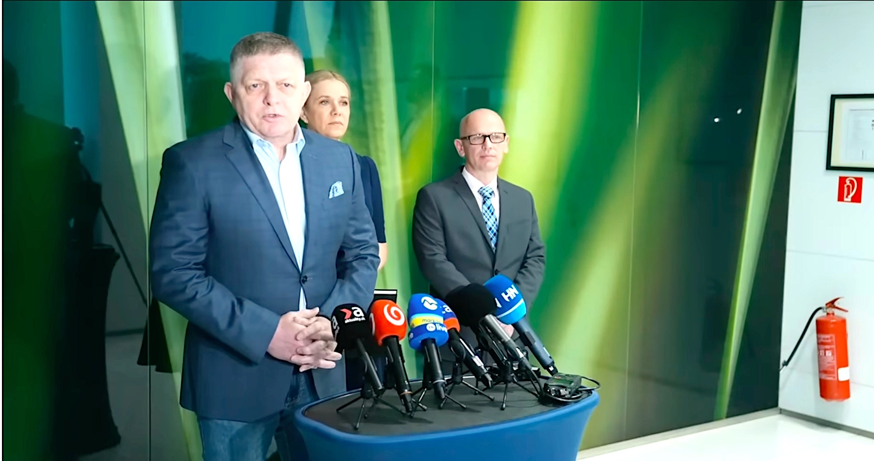 VIDEO: Na Slovensko podľa Roberta Fica príde do konca apríla 119-tisíc ton ruskej ropy vďaka obnoveniu prevádzky Družby. Premiér uviedol, že ropovod nebol poškodený, ako pôvodne tvrdila Ukrajina. Dodal, že Maďarsko už prestalo blokovať pôžičku Ukrajine, a upozornil, že Maďarsko, Česko ani Slovensko sa na nej nezúčastňujú