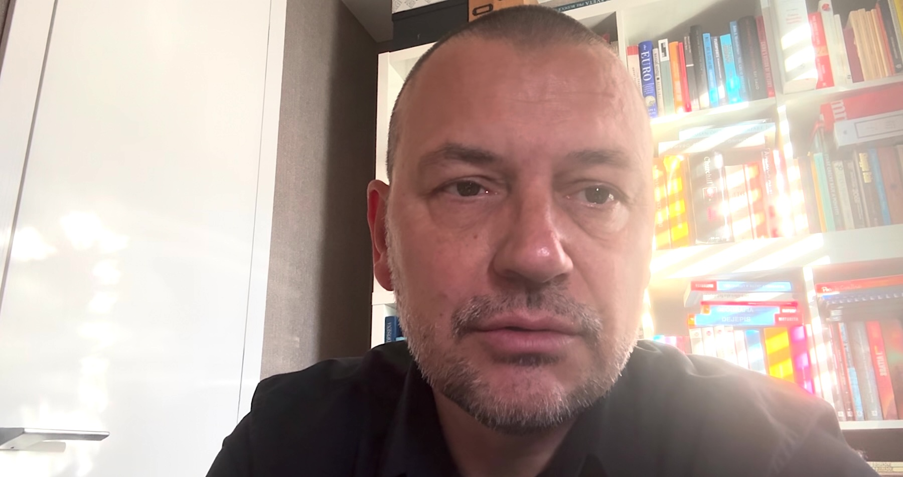 VIDEO: „Dôkazy o zločinoch čurillovcov sa množia,“ tvrdí exriaditeľ kontrarozviedky SIS Peter Tóth