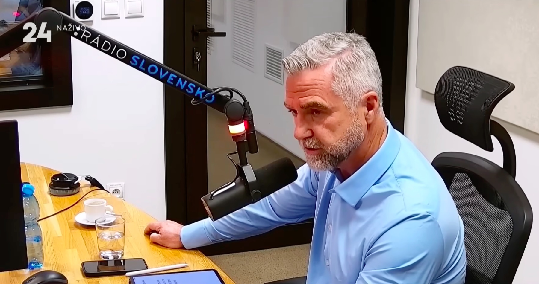 VIDEO: Tibor Gašpar obvinil Andreja Danka z toho, že vytvára verejné krízy a tvrdo osočuje premiéra Roberta Fica. Podpredseda parlamentu nerozumie jeho útokom na Tomáša Tarabu a tvrdí, že Smer-SD sa snaží napriek problémom udržať vládu. Predseda SNS tvrdí, že rozumie jeho traumám, a odkázal mu, že bez národniarov by Smer nevládol