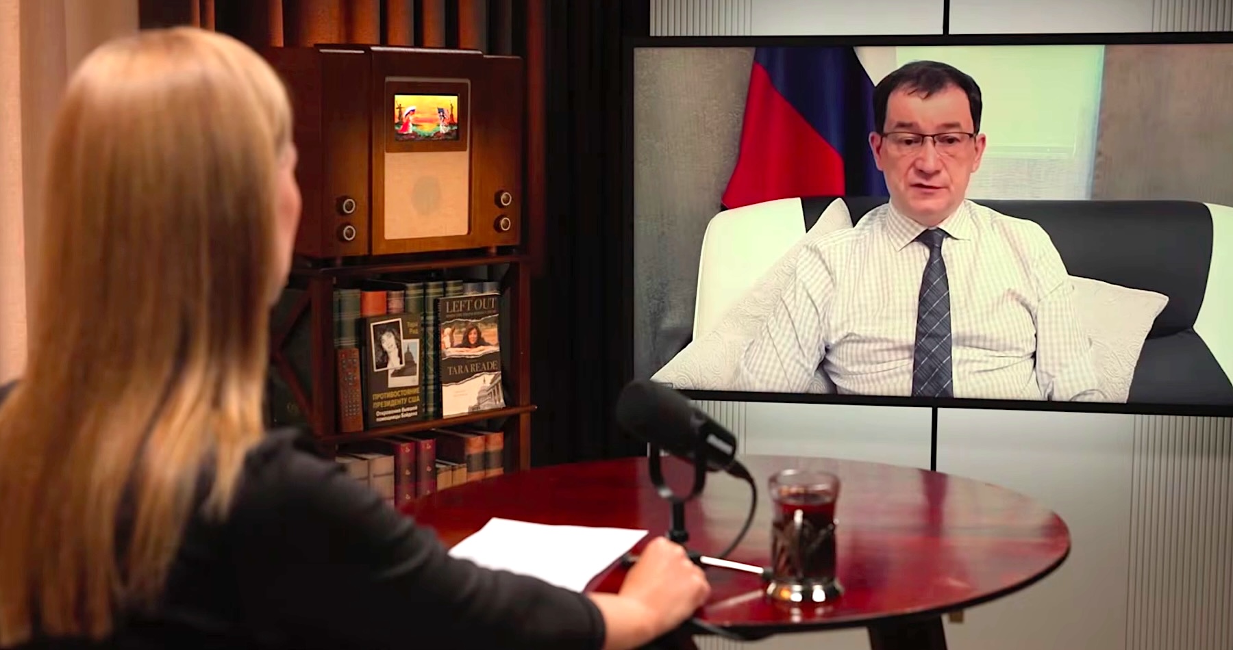 VIDEO: „Nachádzame sa v extrémne nebezpečnej situácii. Celý kontinent teraz čelí obrovskému riziku. Nie sme v počítačovej hre, ale v skutočnom svete. Európske štáty ako námesačné vedú svoje obyvateľstvo do tohto veľmi, veľmi nebezpečného konfliktu s Ruskom,“ varuje ruský vyslanec pri OBSE Dmitrij Poľanskij